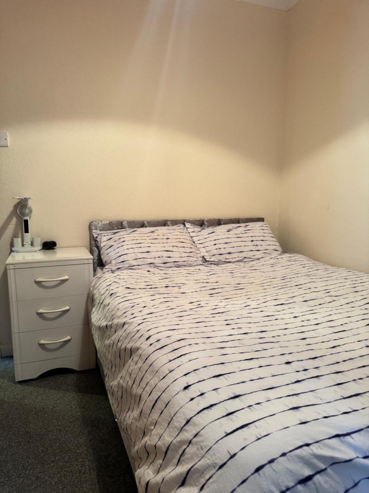 Jxb Homes - Lovely And Spacious Rooms Cliftonville 외부 사진