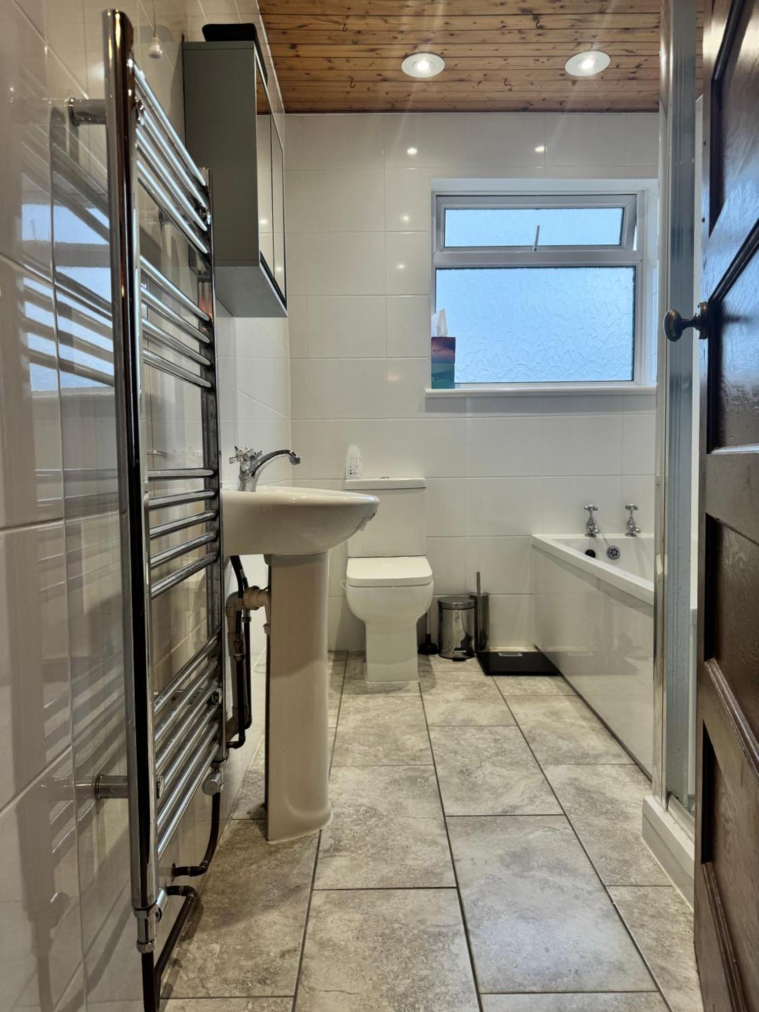 Jxb Homes - Lovely And Spacious Rooms Cliftonville 외부 사진