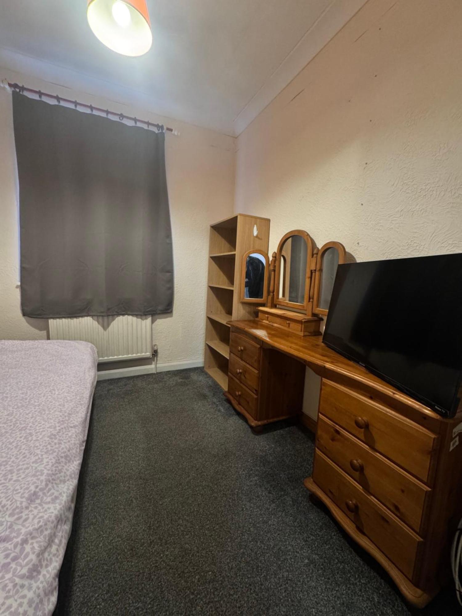 Jxb Homes - Lovely And Spacious Rooms Cliftonville 외부 사진